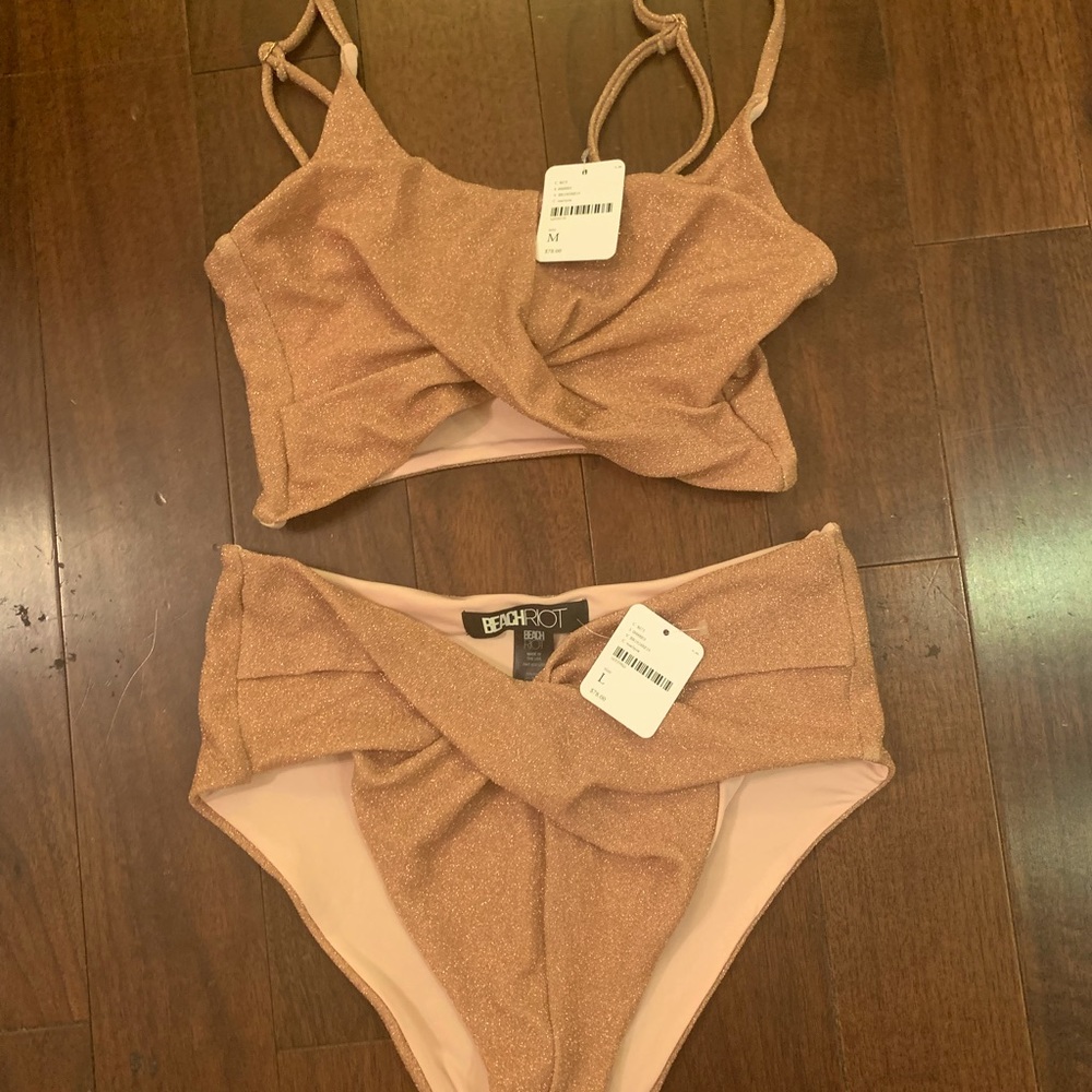 Beach Riot rose gold high waist bikini w/ twist. Top-M, Bottom-L. New w/ tags.